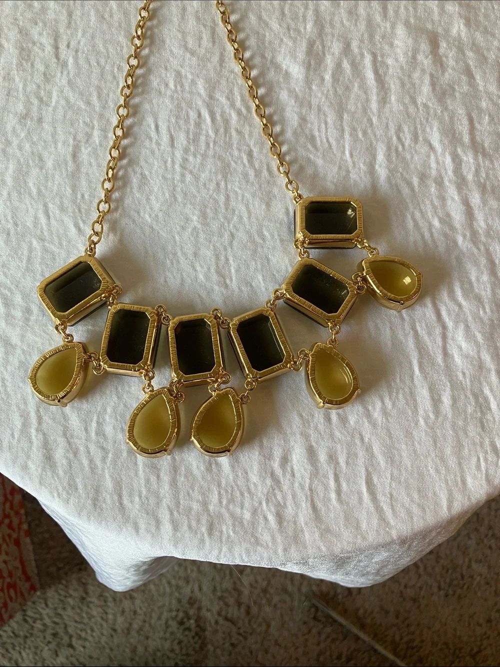 kate spade eye catching